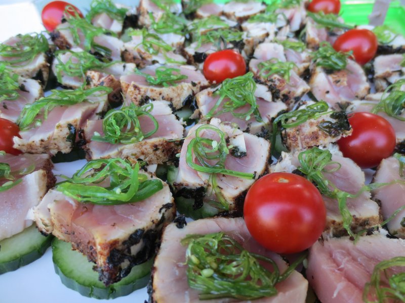 Seared Tuna w Seaweed Salad.JPG